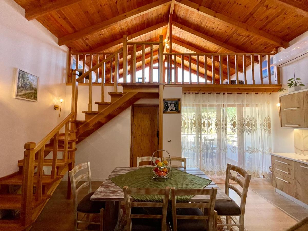 River Escape Villa - Private Beach, Scenic View & Bbq Τεπελένι Εξωτερικό φωτογραφία